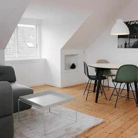Апартаменты 2-bed In Quiet Area