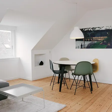 Апартаменты 2-bed In Quiet Area